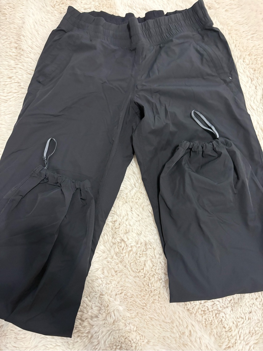lululemon athletica Black dog runner pants. Regular length inseam
